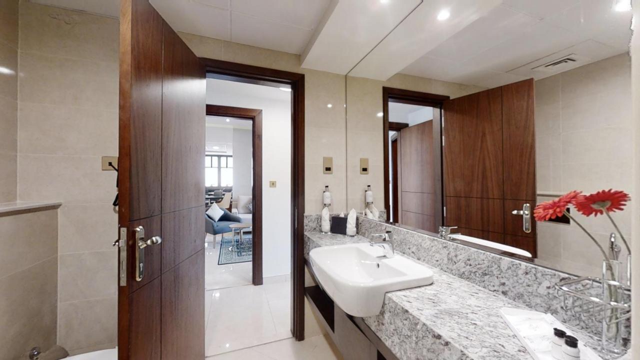 Suha Park Luxury Hotel Apartments, Waterfront Jaddaf Dubai Exterior foto